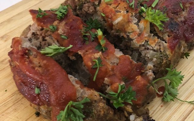 Paleo Meatloaf (and how to keep it together!)